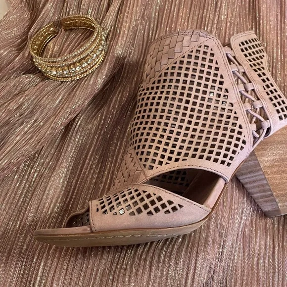 NINE WEST SMOCKED YOKE SLEEVELESS METALLIC ROSE SHIFT DRESS SZ MED EUC - Picture 4 of 12